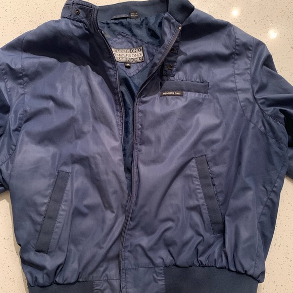1980’s Members Only blue bomber jacket  (size 44) - Picture 2 of 4